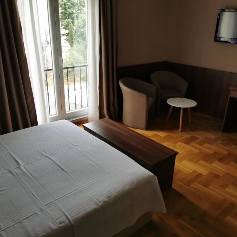 Villa Salvia - Family Room - 4