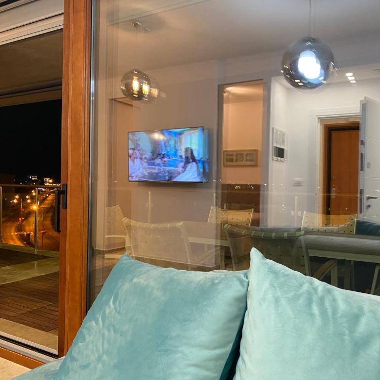 Bitcoin and Ethereum Deluxe Apartments - Two-Bedroom Apartment - 29
