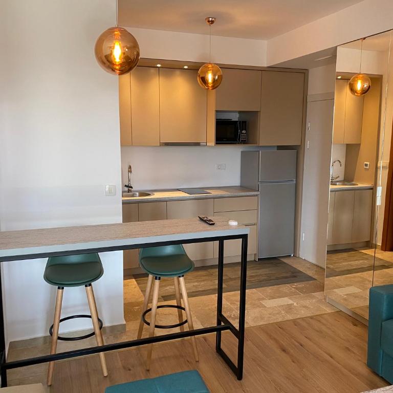 Bitcoin and Ethereum Deluxe Apartments - Studio Apartment - 18