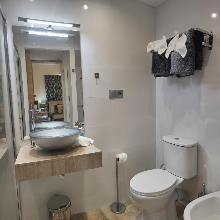 City Central Apartment with large patio BY NAMASTE ELITE - Apartamento de 1 dormitorio - 19