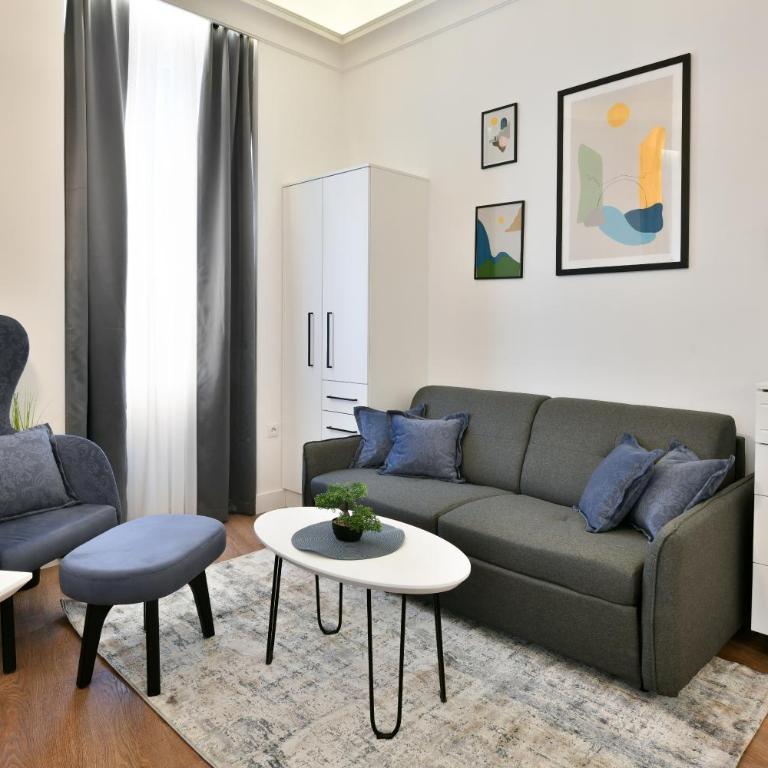 Luxury Galla Apartments in the City Center - Superior Studio - 3