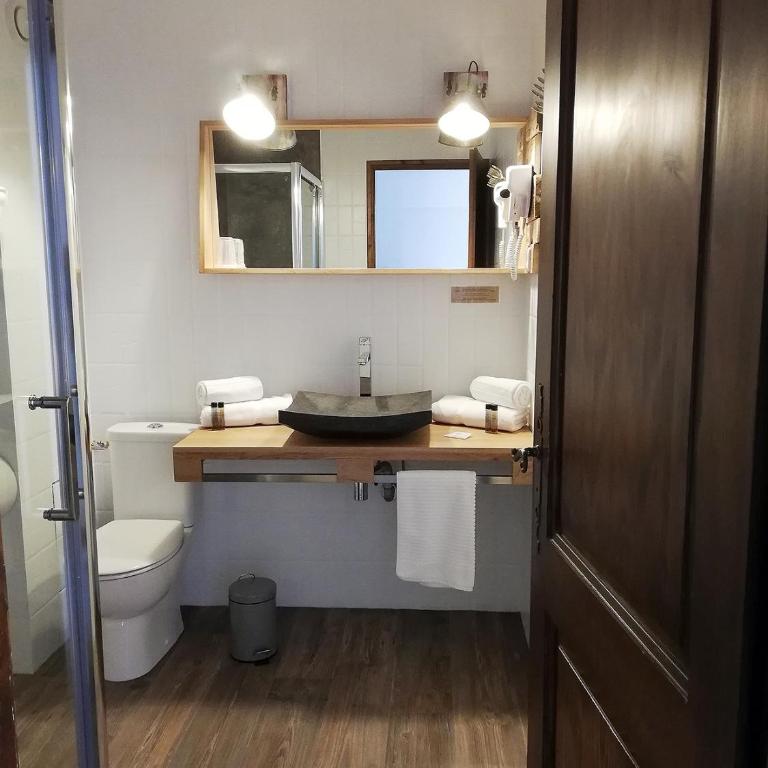 Le Taconet - Chambre Double avec Salle de Bains Privative - 3