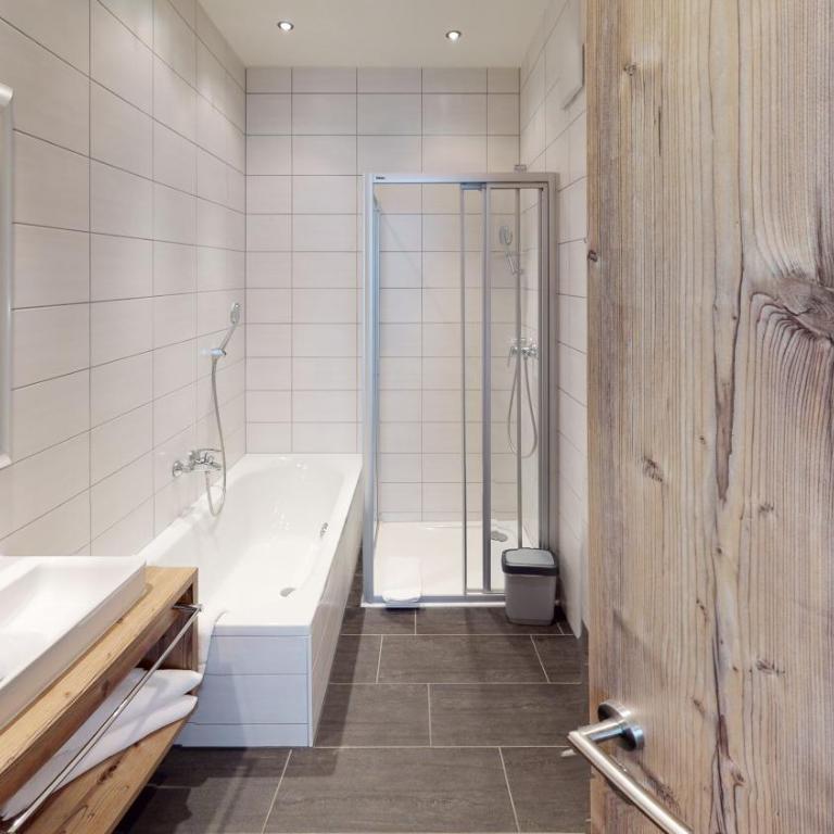 A Casa Saphir Appartement-Hotel - Three-Bedroom Apartment Top 15 - 7