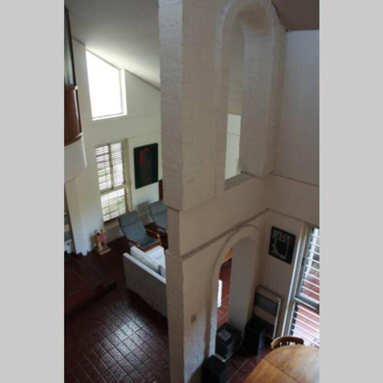 Casa completa en exclusivo barrio Bombal - Casa Unifamiliar de 3 dormitorios - 3
