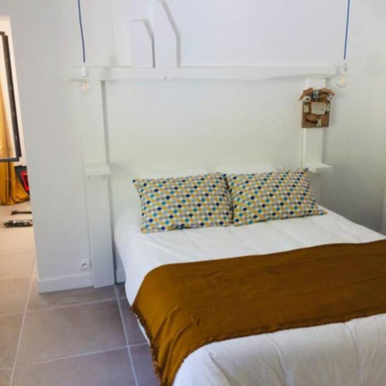 L'annexe des Cigales, à l'ombre des chênes lièges - One-Bedroom House - 9