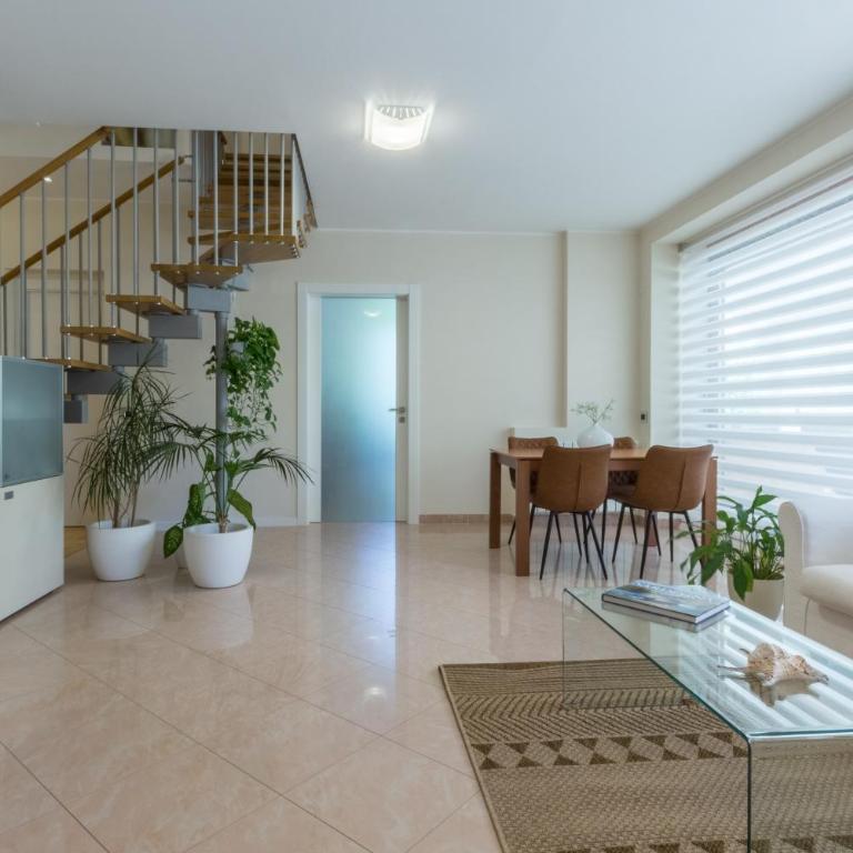 Guesthouse Libeticus - Double or Twin Room with Terrace - 7