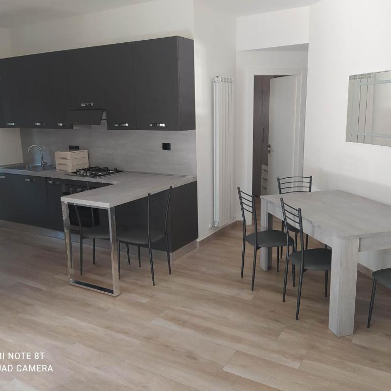 Casafischea18 - Appartamento con 2 Camere da Letto - 23