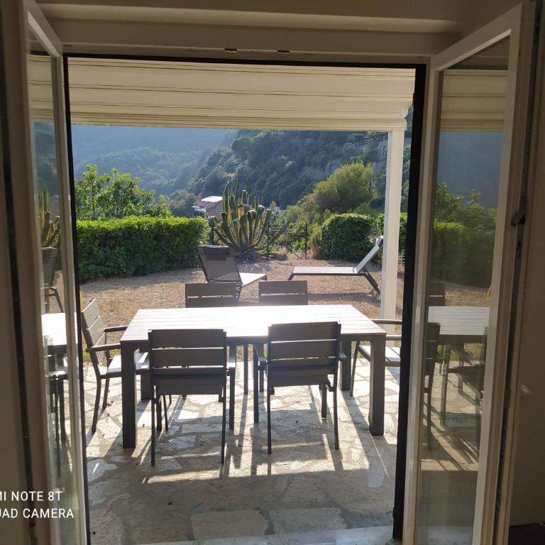 Casafischea18 - Appartamento con 2 Camere da Letto - 1