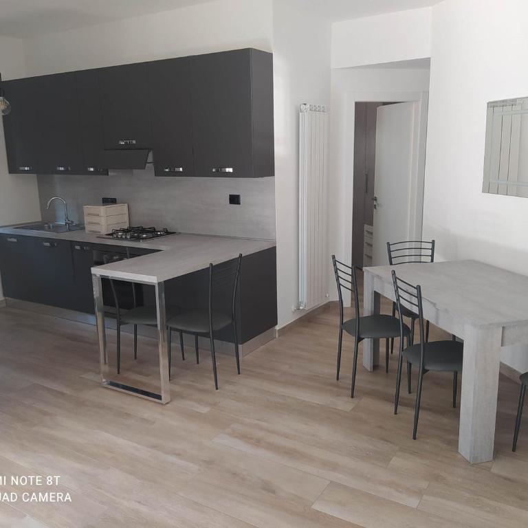 Casafischea18 - Appartamento con 2 Camere da Letto - 24