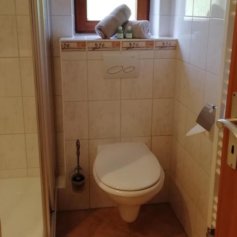 Landhaus Heisenbauer - Apartment mit 1 Schlafzimmer - 2