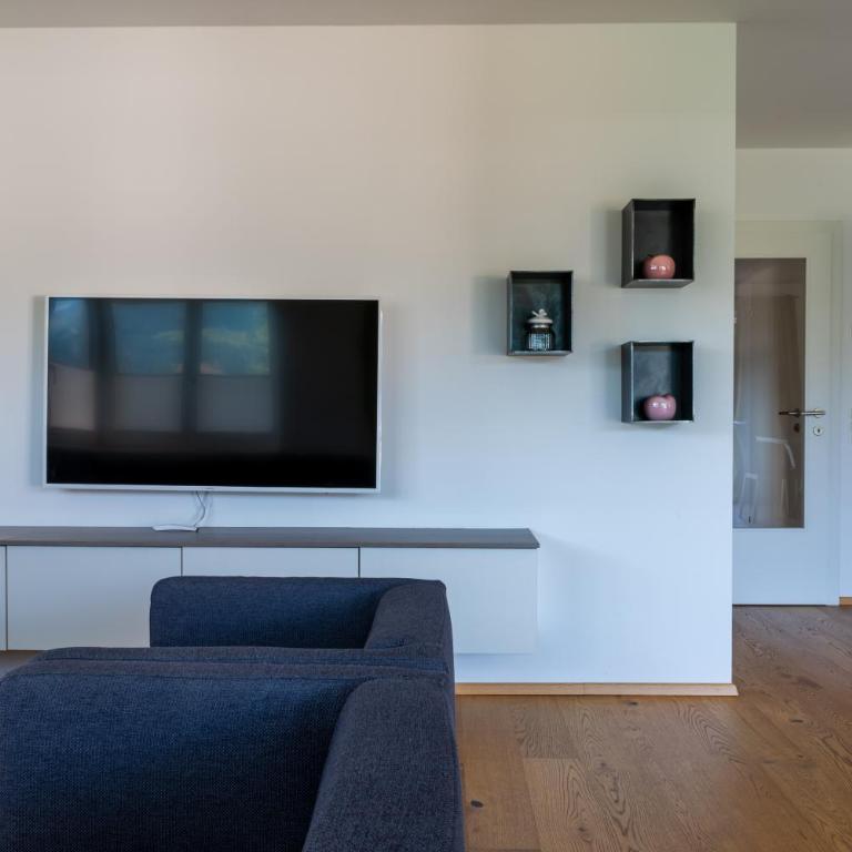 Fourteen Zell am See S&P by All in One Apartments - Three-Bedroom Apartment - 12