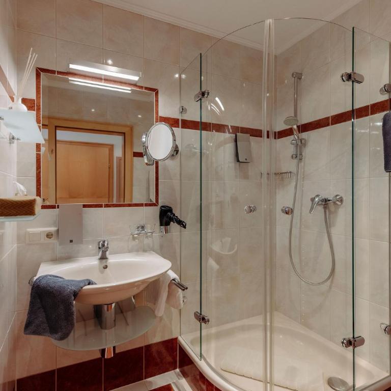 Ferienwohnungen Johanneshof - Doppelzimmer mit Balkon - 15