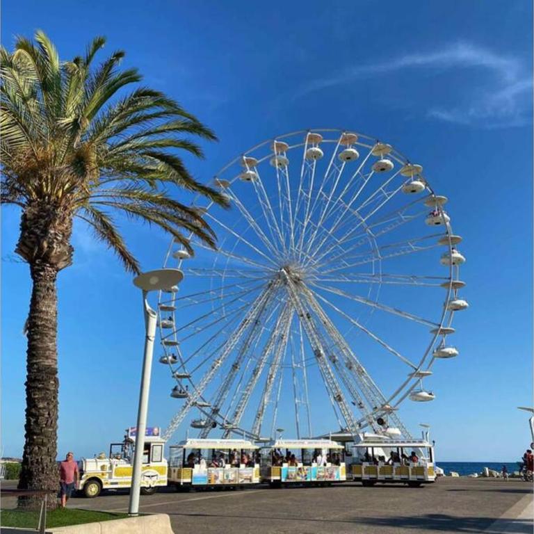 Saint Raphaël, bel appartement en centre ville ! - Apartamento de 1 dormitorio - 4