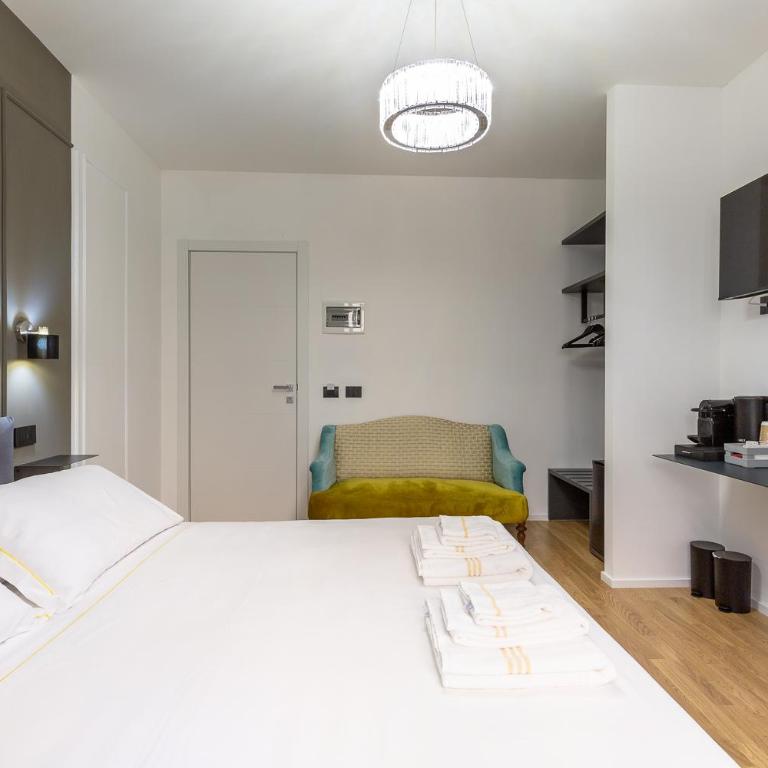 ALMi - Deluxe Double Room - 6