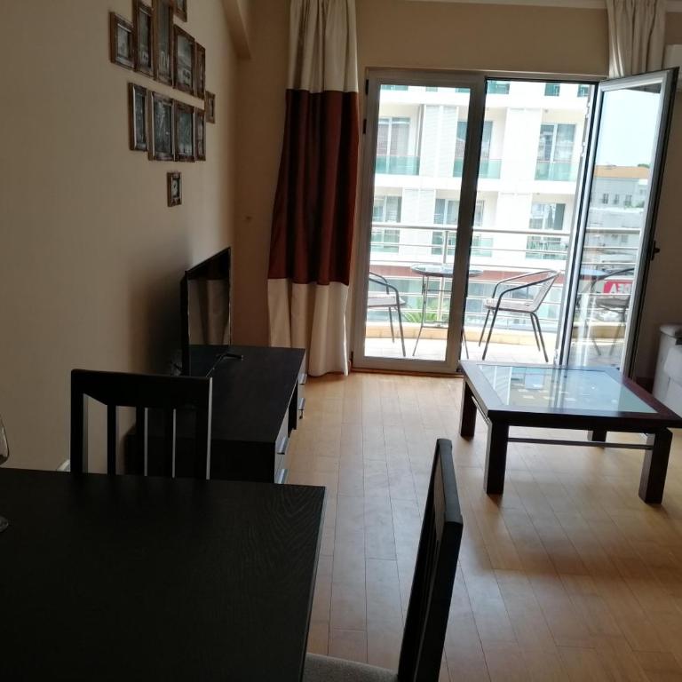 City M - Apartment with Sea View - 31