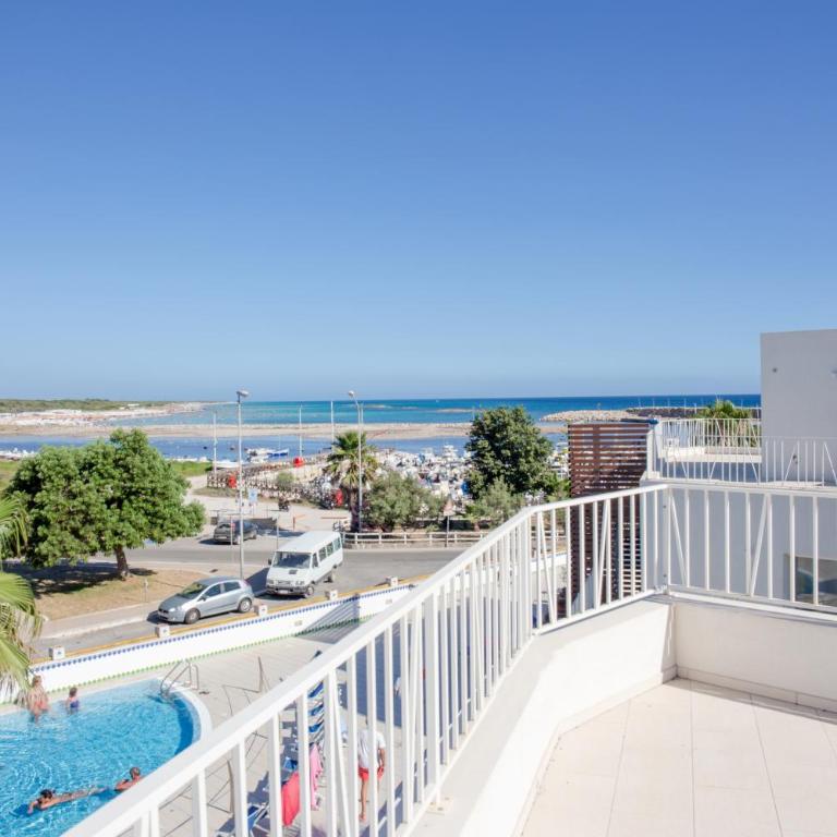 Smart Hotel Ugento - Camera Tripla Deluxe con Vista Mare - 4