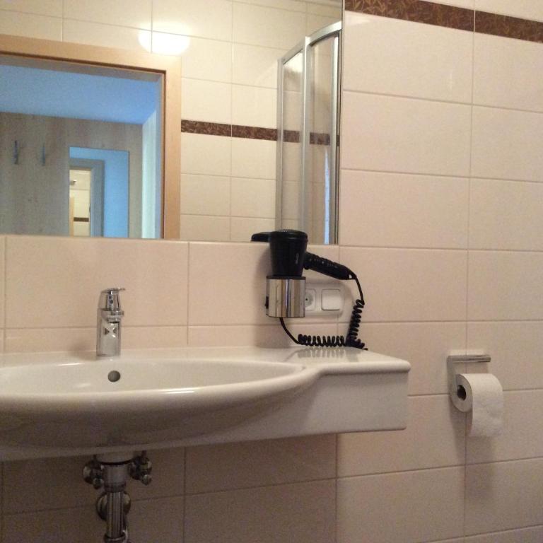 Zimmervermietung Babsy - Standard Doppelzimmer mit Balkon - 38