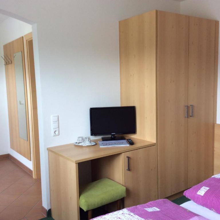 Zimmervermietung Babsy - Standard Doppelzimmer mit Balkon - 28