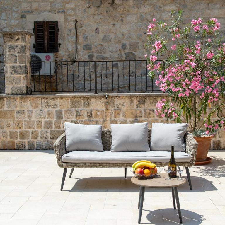 Katareo Apartments - Studio with Terrace - 1