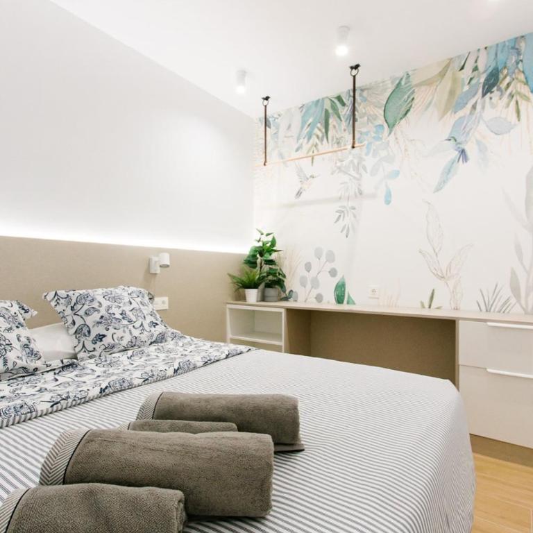 Estupendo Piso de 2 dormitorios en la Gran Vía. A/A. Wifi. - Two-Bedroom Apartment - 43