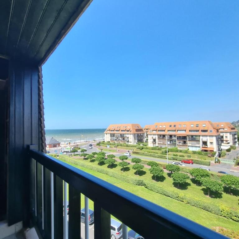 "Le Cocon d'Estelle" Grand Studio vue mer, 30m de la plage - Studio with Sea View - 11