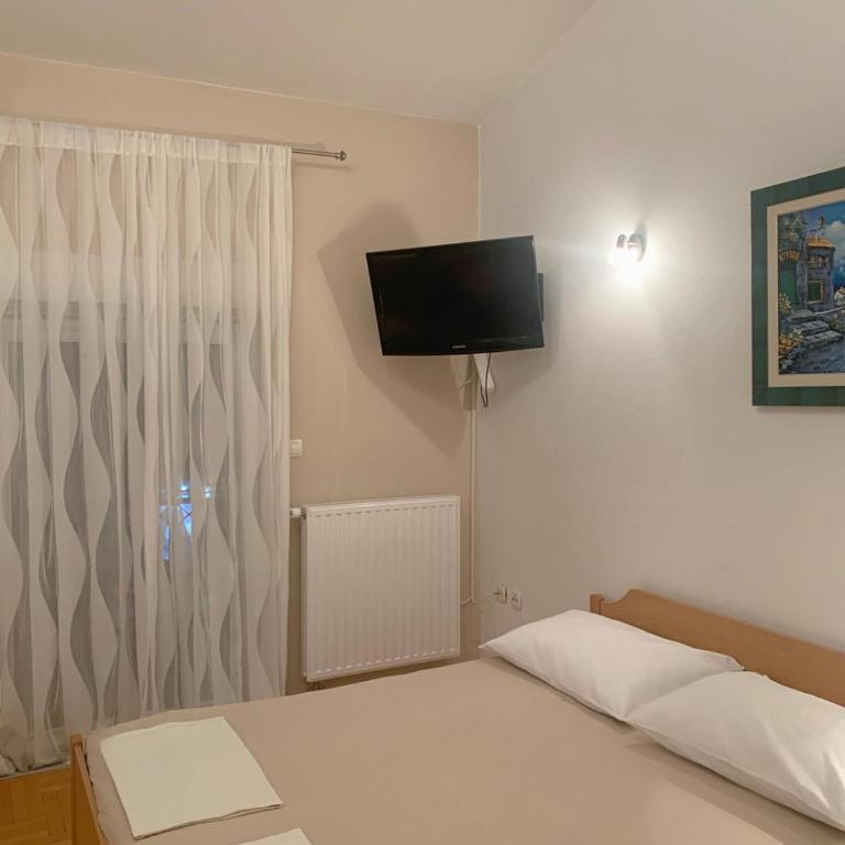 Pansion Villa Bubalo - Doppelzimmer mit Balkon - 9