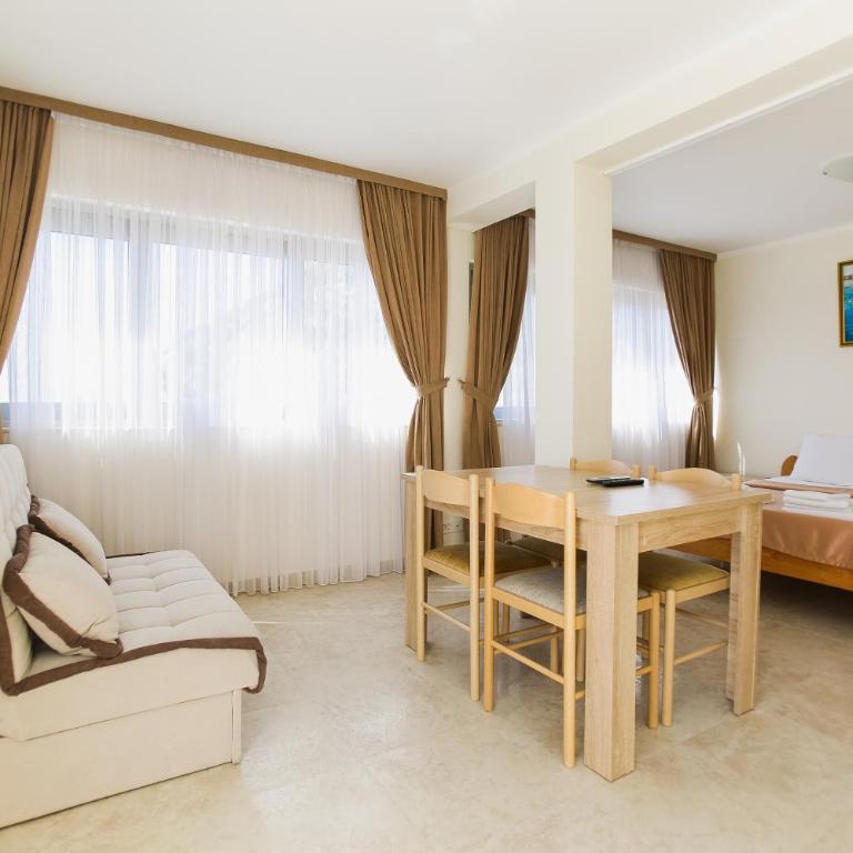 Villa Blanca - Studio with Sea View - 8