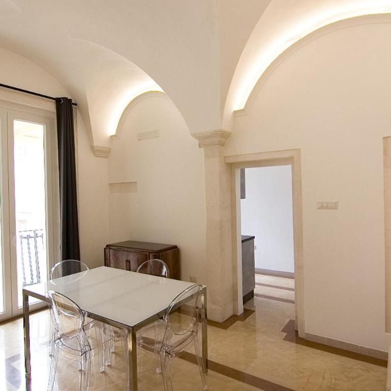 Appartamento Palazzo Ancona - Appartamento con 2 Camere da Letto - 23