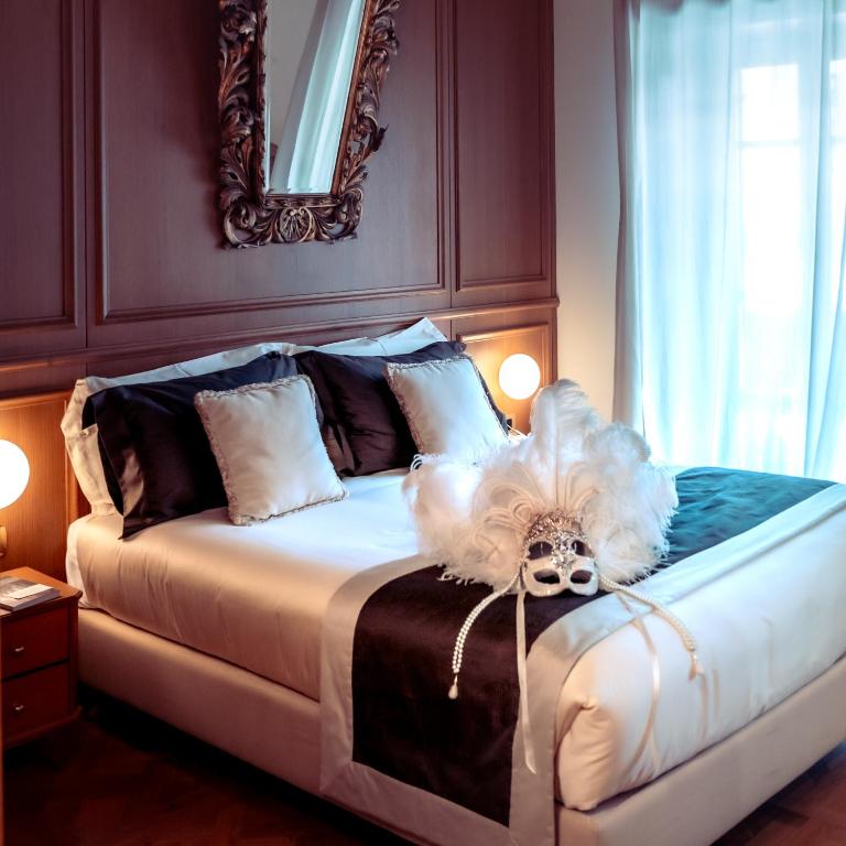 Ambra Cortina Luxury&Fashion Hotel - Camera Matrimoniale Superior "Relax" con Vasca Airpool - 12
