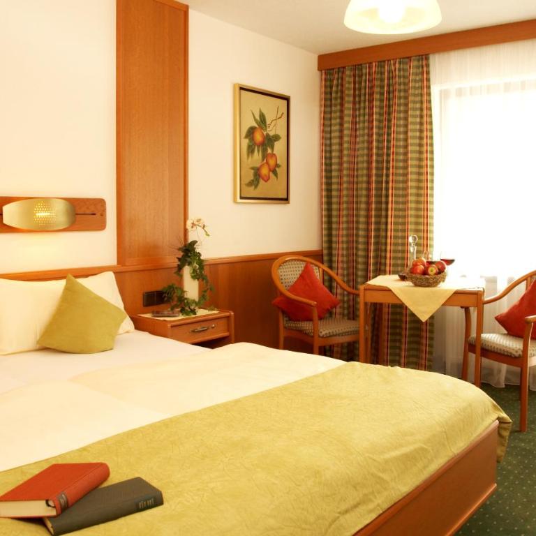 Apart-Hotel Pension Roßmayer - Comfort Doppelzimmer mit Balkon - 2