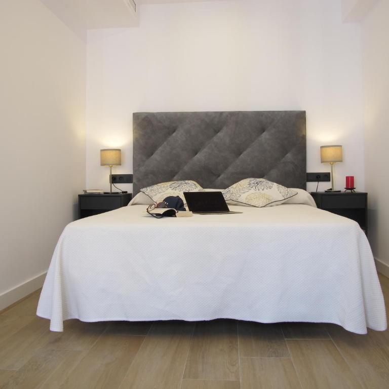 Apartamentos Romero - Penthouse Apartment - 11