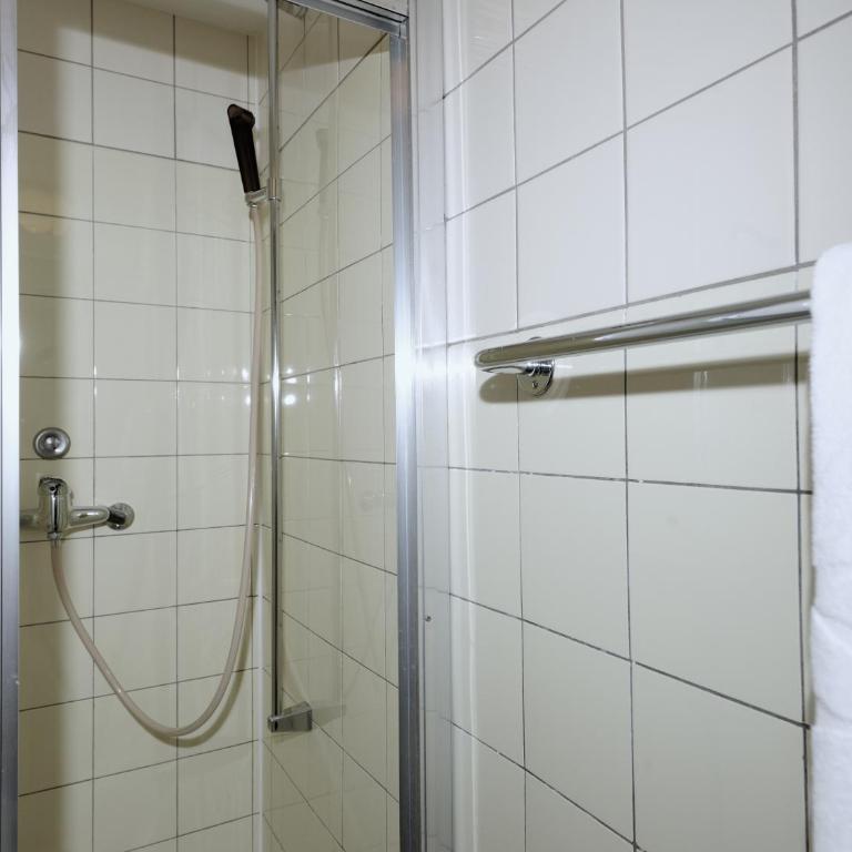 Hotel Alphubel - Habitación cuádruple - 3