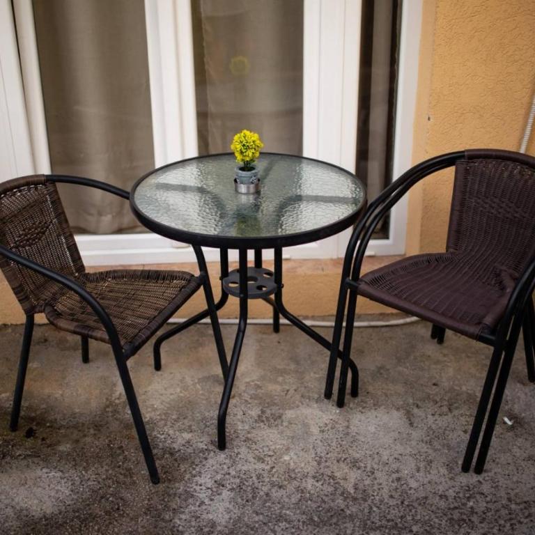 Petrovic apartmani - Deluks Dvokrevetna Soba sa Bračnim Krevetom/Zasebnim Krevetima - 5