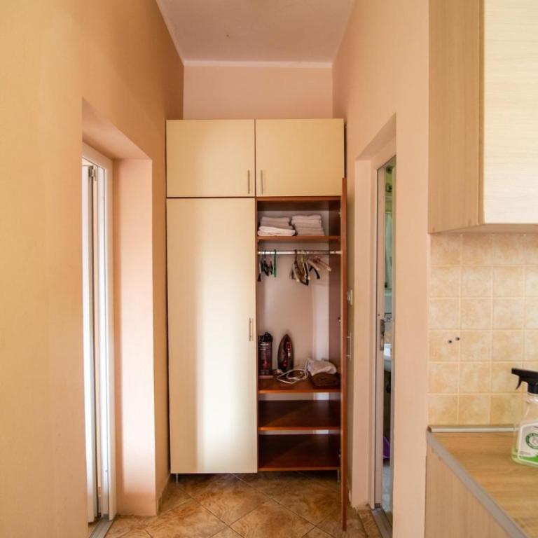 Petrovic apartmani - Deluks Dvokrevetna Soba sa Bračnim Krevetom/Zasebnim Krevetima - 2