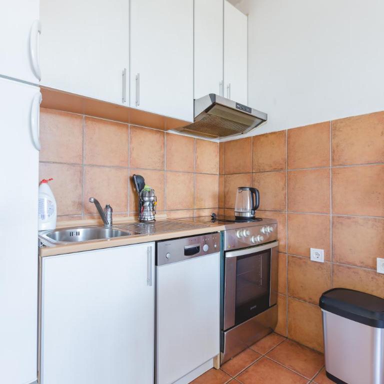 Old town Beauty Apartment with great view - One-Bedroom Apartment - 9