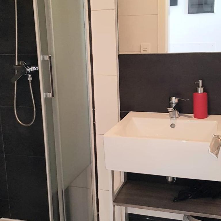 COZY & confortable Junior Suite by Bristo Sunset # GOOD WIFI, terrace and POOL - Apartamento con balcón - 12