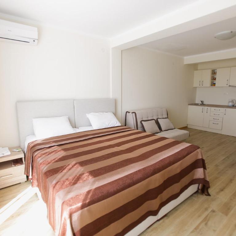 Villa Blanca - Studio with Balcony - 5