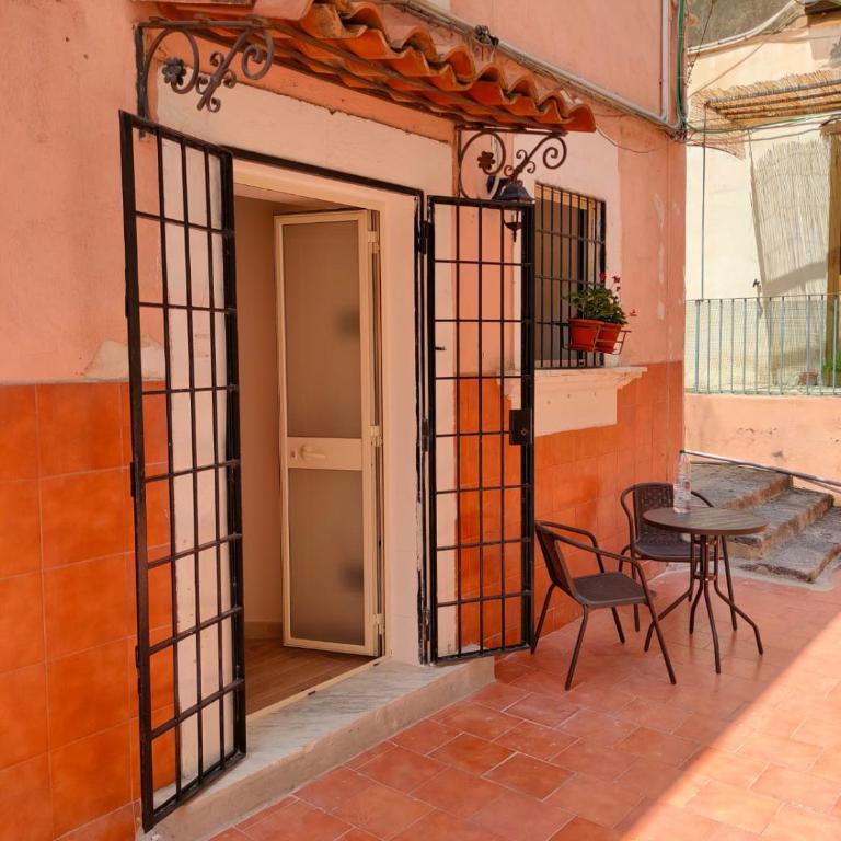EtnaCiTy Guest House Apartment - Appartamento Standard - 15