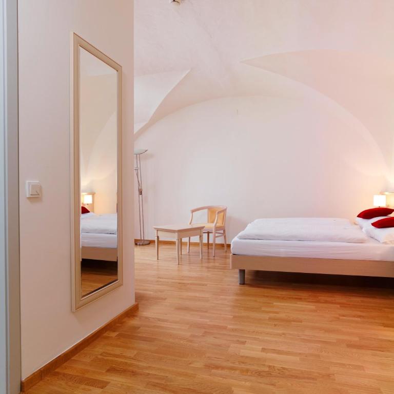 CMA Stift Ossiach - Comfort Doppelzimmer mit Seeblick - 2