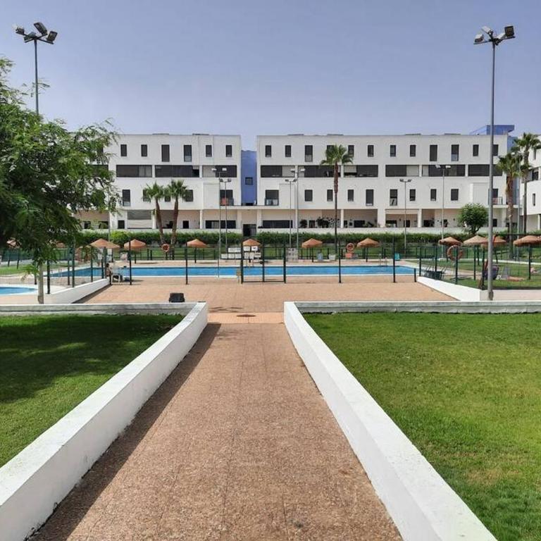 Duplex en Urbanizacion Jardines del Guadiana - Apartamento de 3 dormitorios - 1