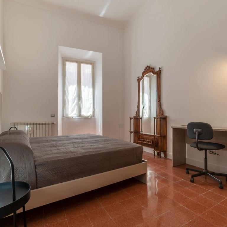 GuestHost - Largo di Torre Argentina Apartment - Two-Bedroom Apartment - 10