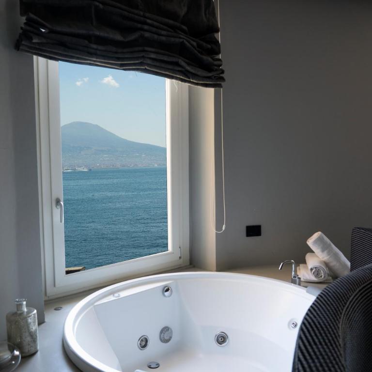 Relais sul Mare Boutique Hotel - Suite Superior con Vasca Idromassaggio e Vista Mare - 6