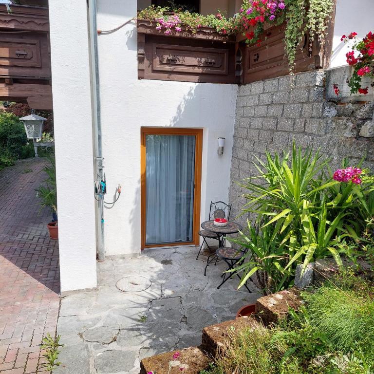 Stony Sea Apartments - Three-Bedroom Apartment - 21