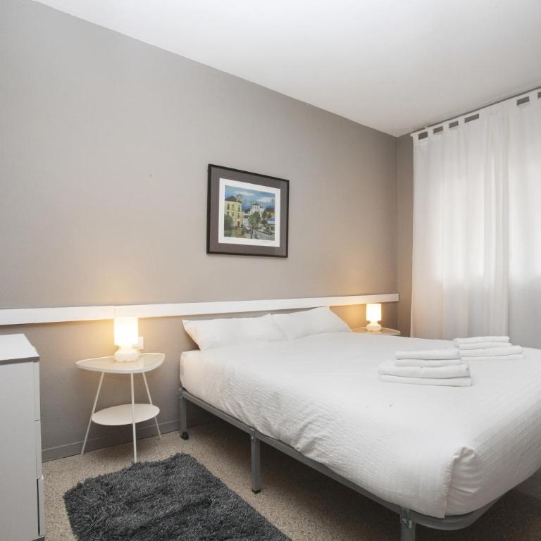 Bcn Sagrada Familia Apartments - One-Bedroom Apartment with Balcony - 7