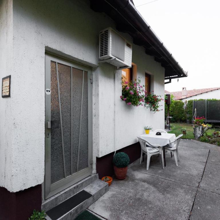 Lausev Garden - One-Bedroom Apartment - 6