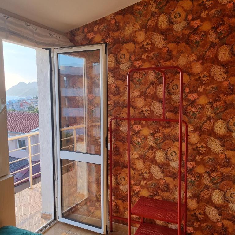 Апартаменты Anturage с отдельным входом - Three-Bedroom Apartment - 16