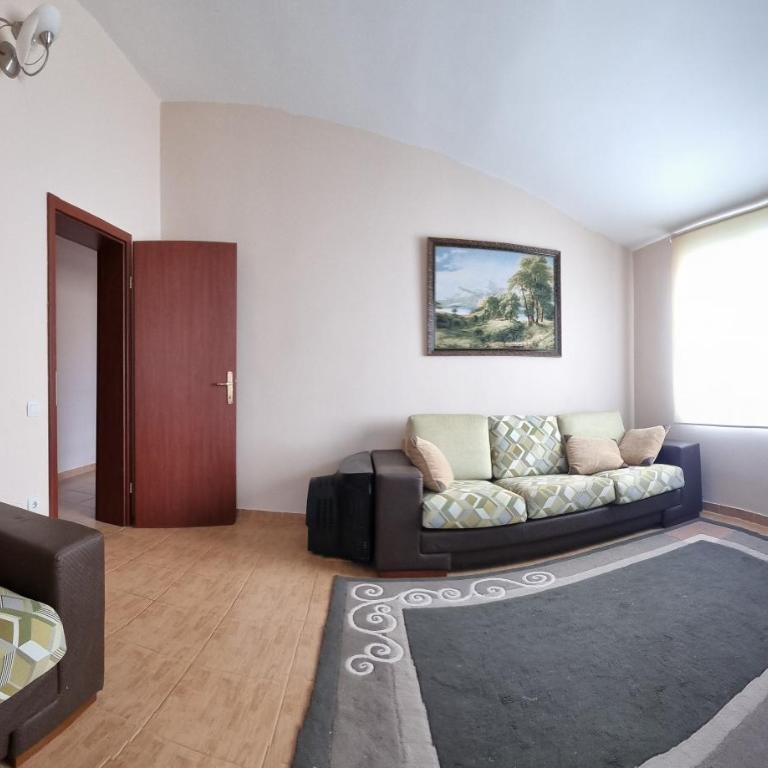 Апартаменты Anturage с отдельным входом - Three-Bedroom Apartment - 21
