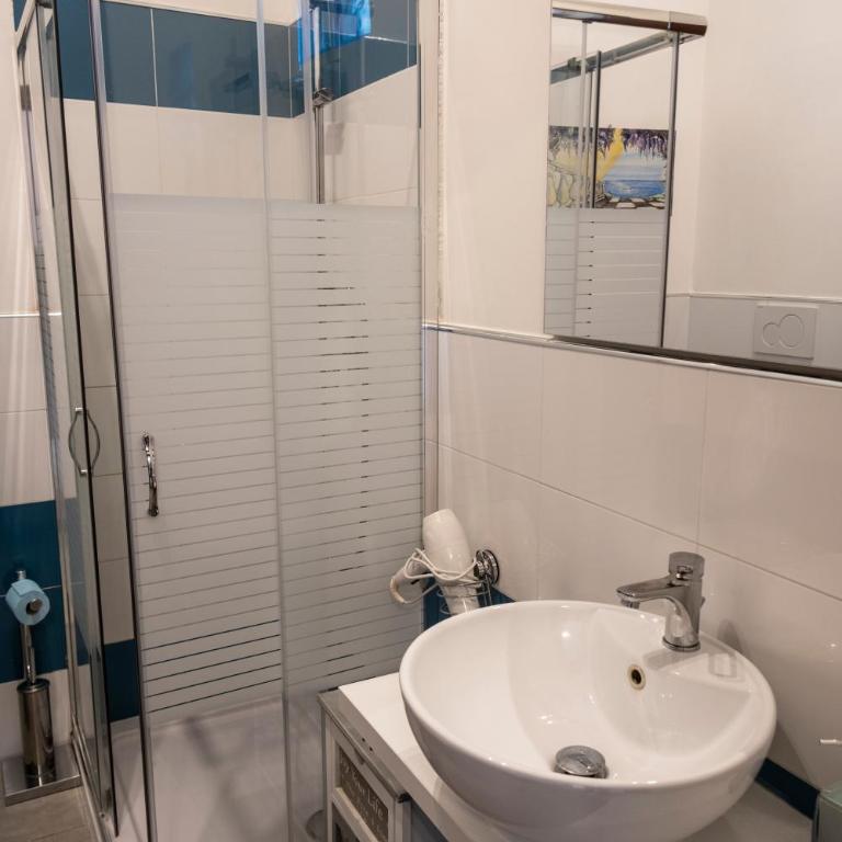 B&B La Serra - Camera Matrimoniale con Bagno Privato - 4