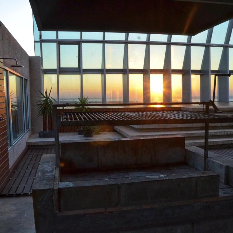 Departamento súper céntrico con vista al río Paraná - Apartamento de 2 dormitorios - 30