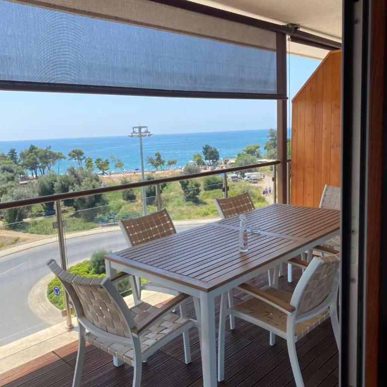 Bitcoin and Ethereum Deluxe Apartments - Two-Bedroom Apartment - 42